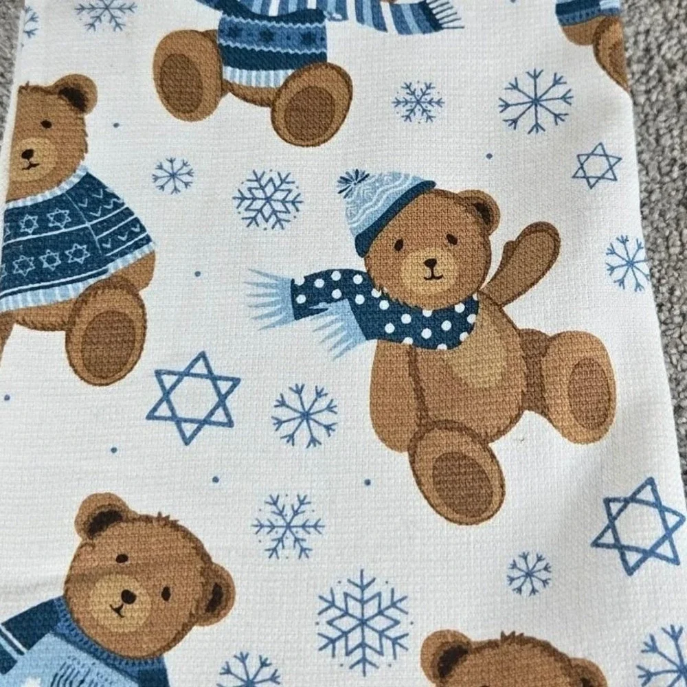 Isaac Mizrahi Kitchen Towels Teddy Bears Snowflakes Hanukkah‎ Theme Set of 2
